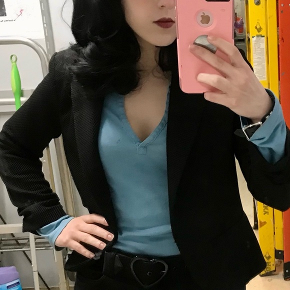 Amanda + Chelsea Black Grid Textured Breathable Cropped Blazer - Picture 7 of 7